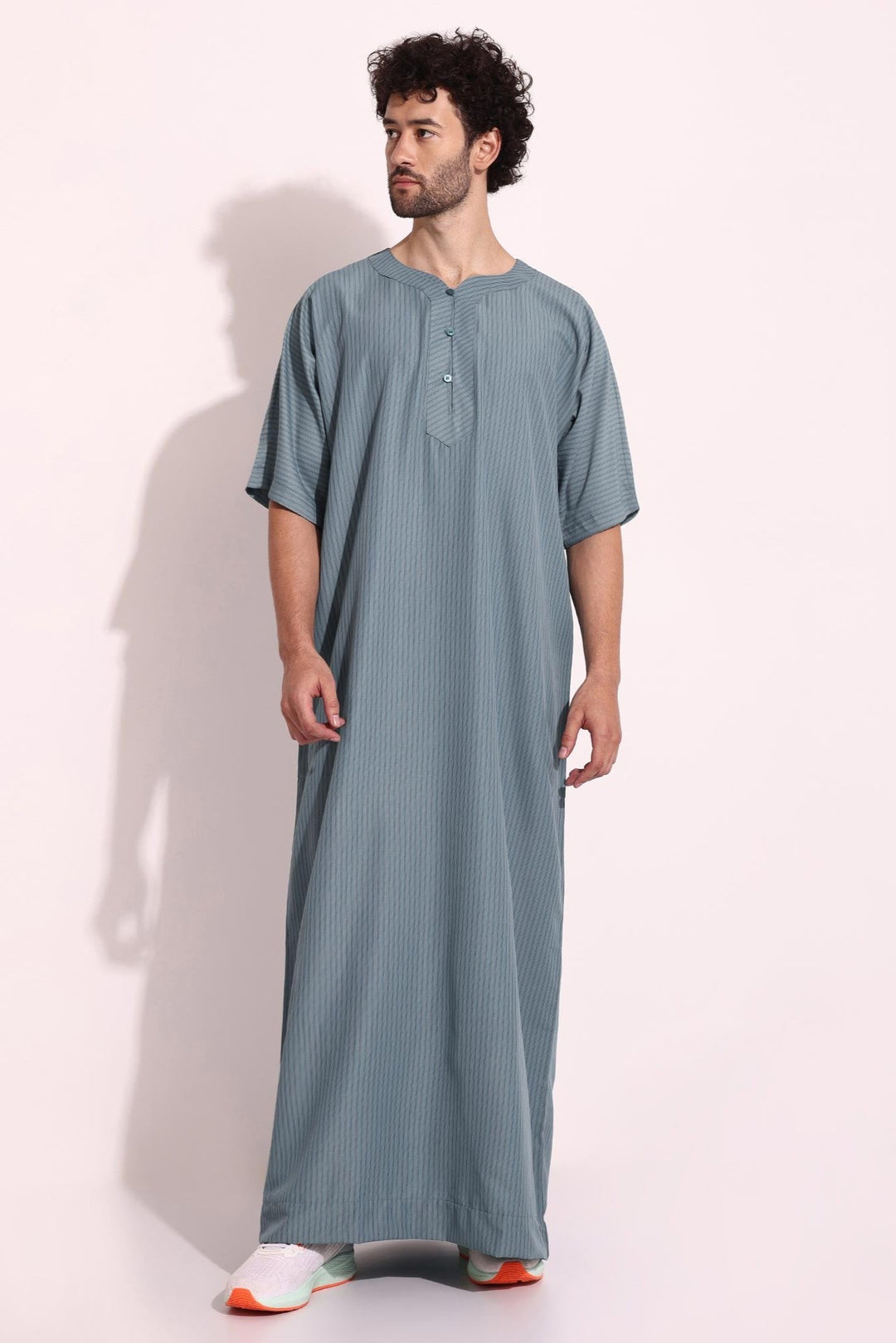 Arabic Dress: Men's Half Sleeve Thobe for Elevated Casual Style