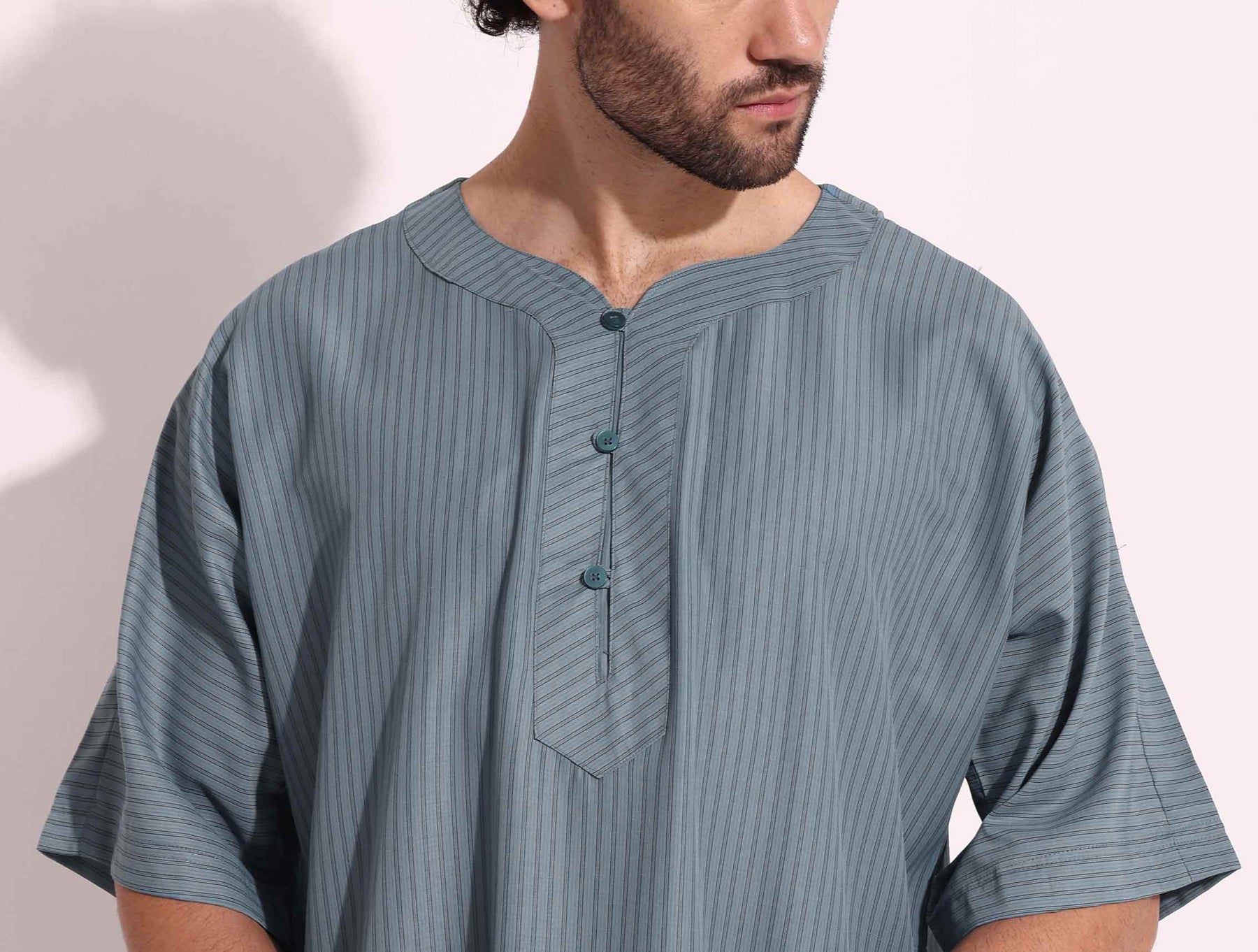 Arabic Dress: Men's Half Sleeve Thobe for Elevated Casual Style - Kaftan.ae Arabic Dress: Men's Half Sleeve Thobe for Elevated Casual Style - Kaftan.ae