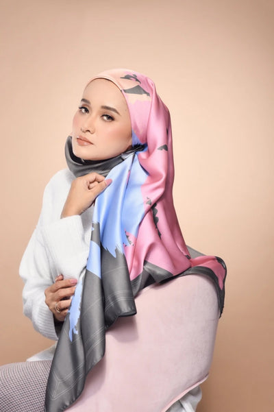 Sky blue and pink Scarf with urban silhouette design