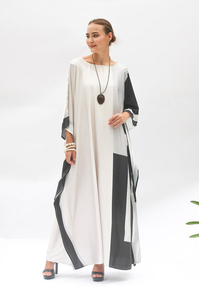  Womens Black And White Abstract Premium Silk Kaftan